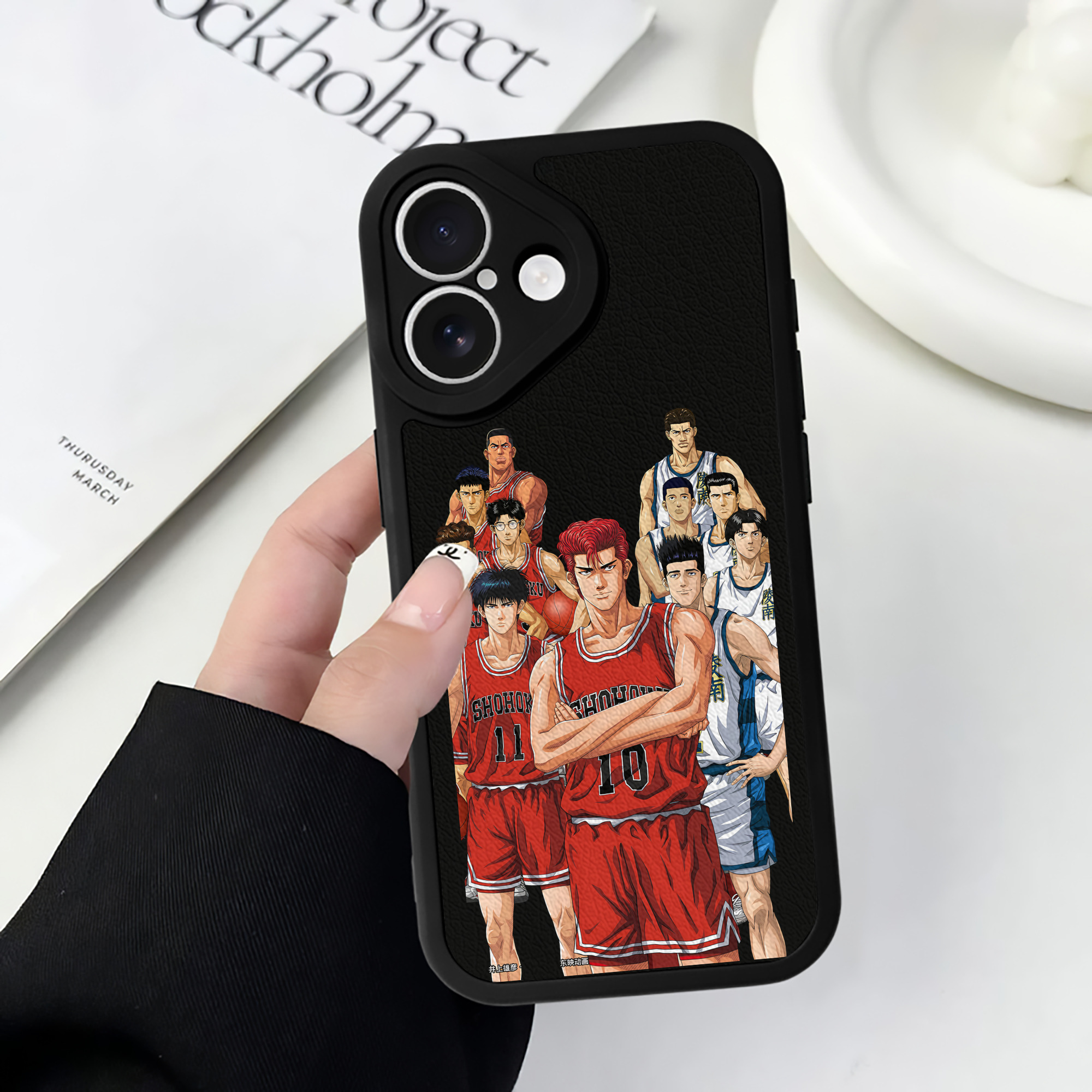 （画像用） SLAM DUNK／スラムダンク 【iPhone 16シリーズ対応】シリコンスマホケース（レザー調） 材質：シリコン
